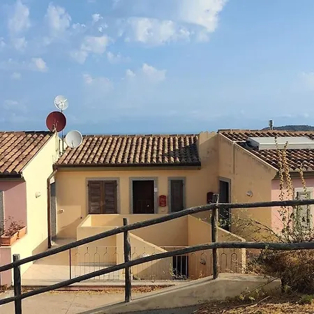 Isola Rossa La Paduledda Vista Mare Il Mirto