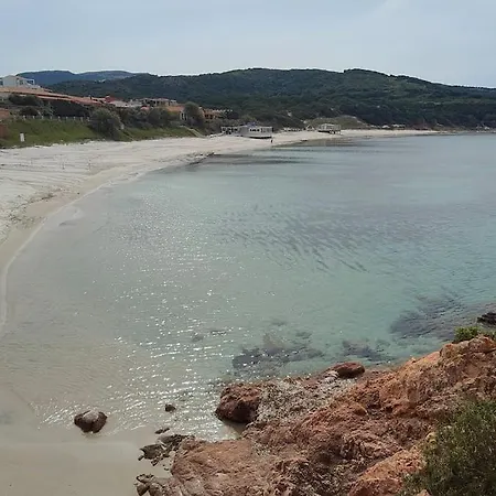 Isola Rossa La Paduledda Vista Mare Il Mirto Apartmán Cascabraga